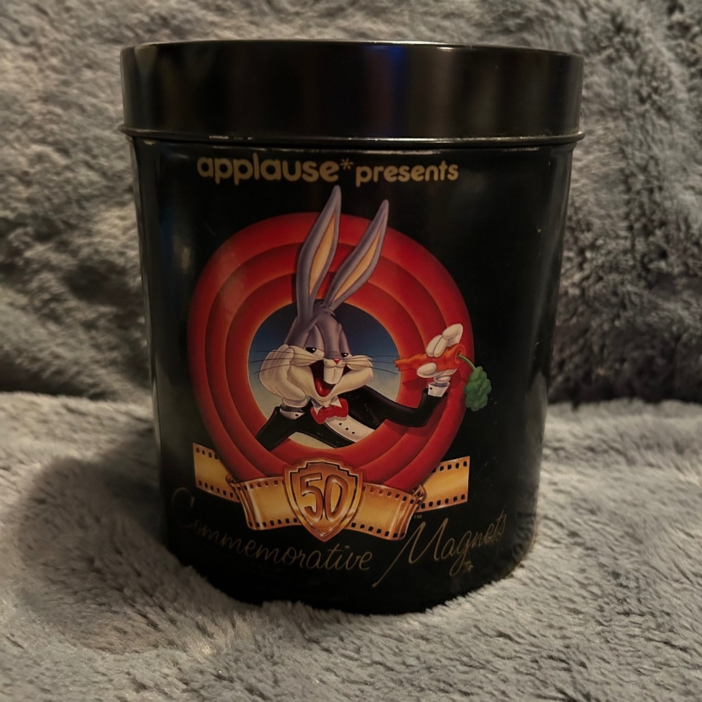 😉Bundle Days😉 1989 Brach's Happy Birthday Looney Tunes 50th Anniversary Tin